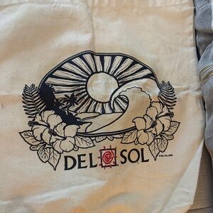 Cream Tote Bag with Artistic Wave Design